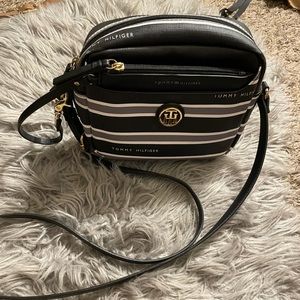 Tommy Hilfiger cross body purse.